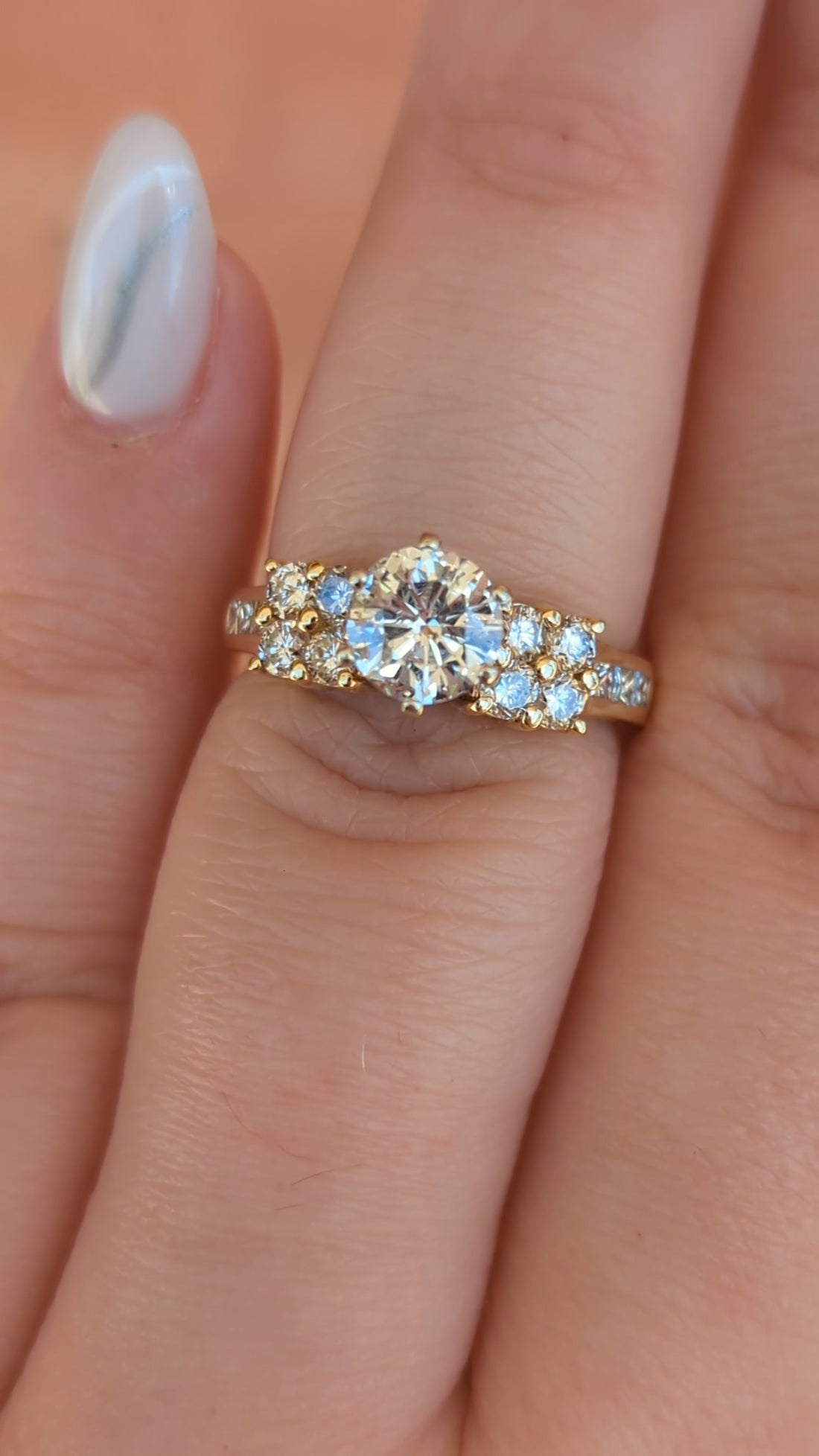 Anillo de Compromiso 1.05ct