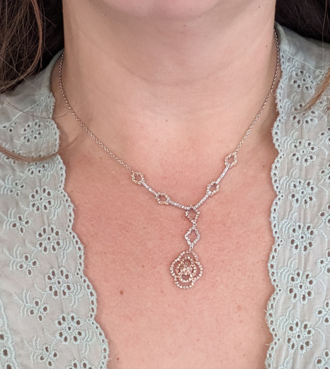 Flower Necklace Tri Color