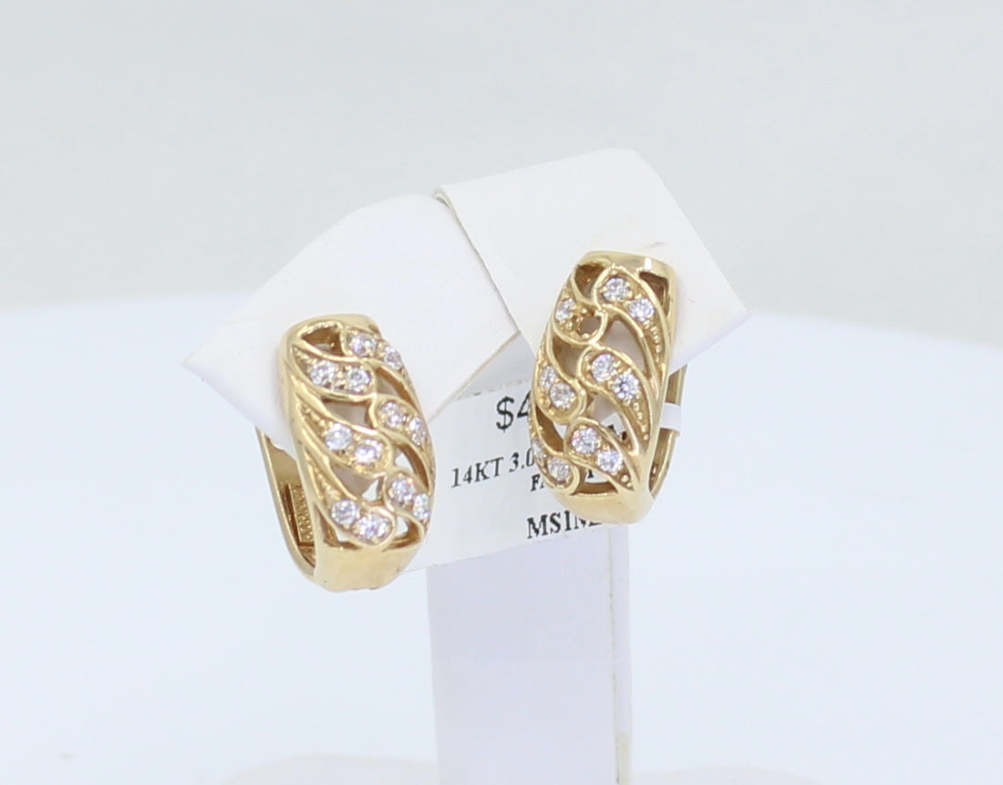 Lily Huggies CZ