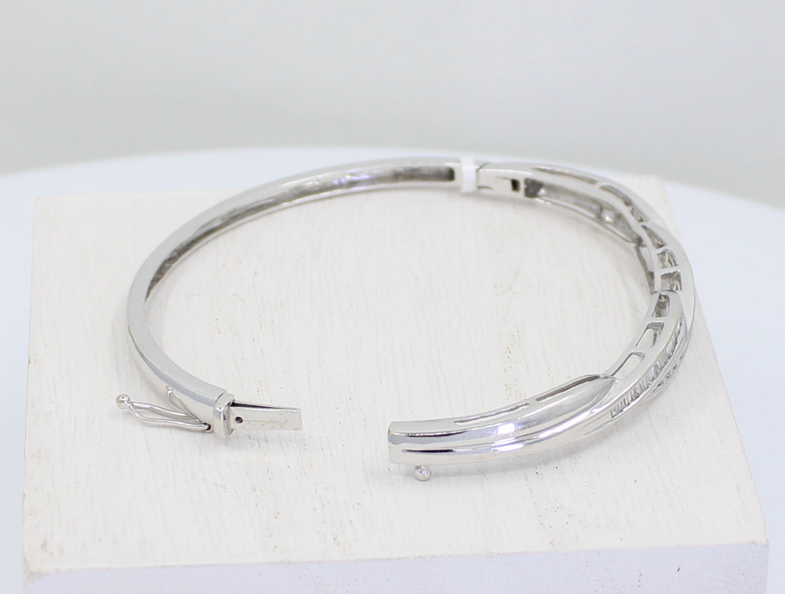 Diamond Swirl Bangle