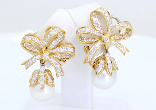 Bow Vintage Earrings