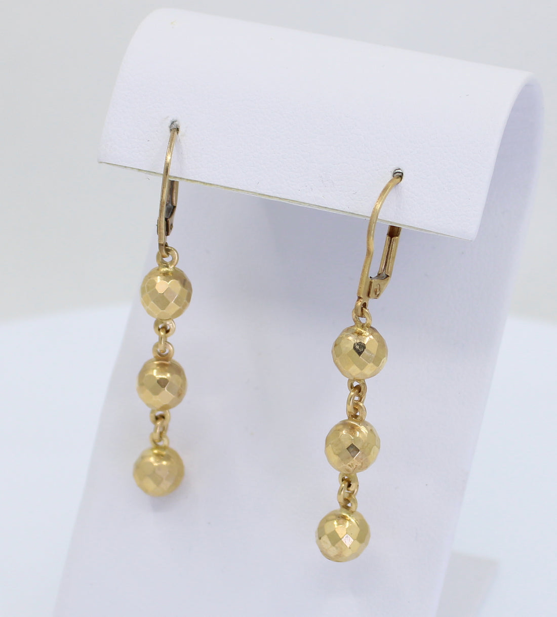 Aretes de Esferas Facetadas