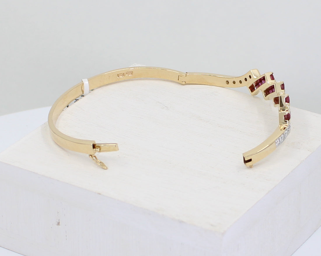 Rubi Diamond Bangle